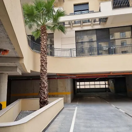 Fantastic New Centre Apartment Podgorica Exterior photo